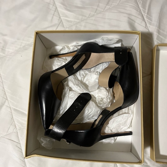 Michael Kors Womens Adelaide Black Leather Ankle Strap Heels Size 8 38.5 - Picture 5 of 12